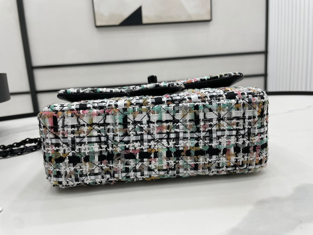 Chanel - Luxury Bag - CHL - 518