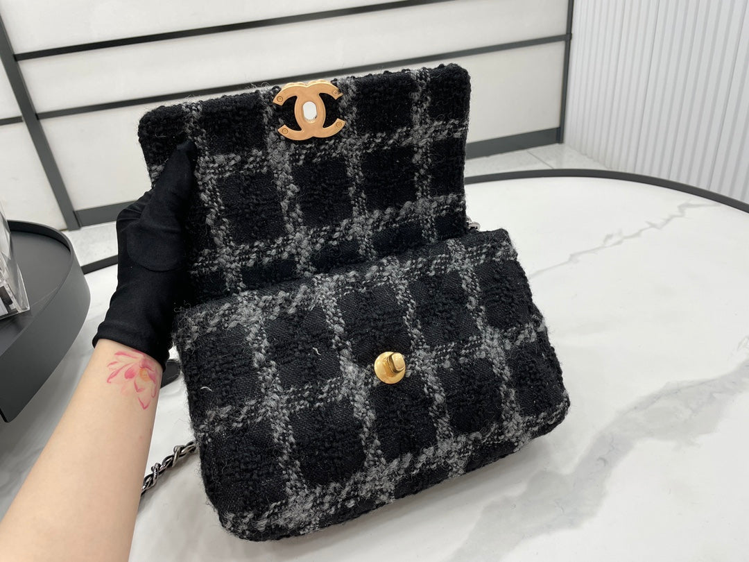 Chanel - Luxury Bag - CHL - 487
