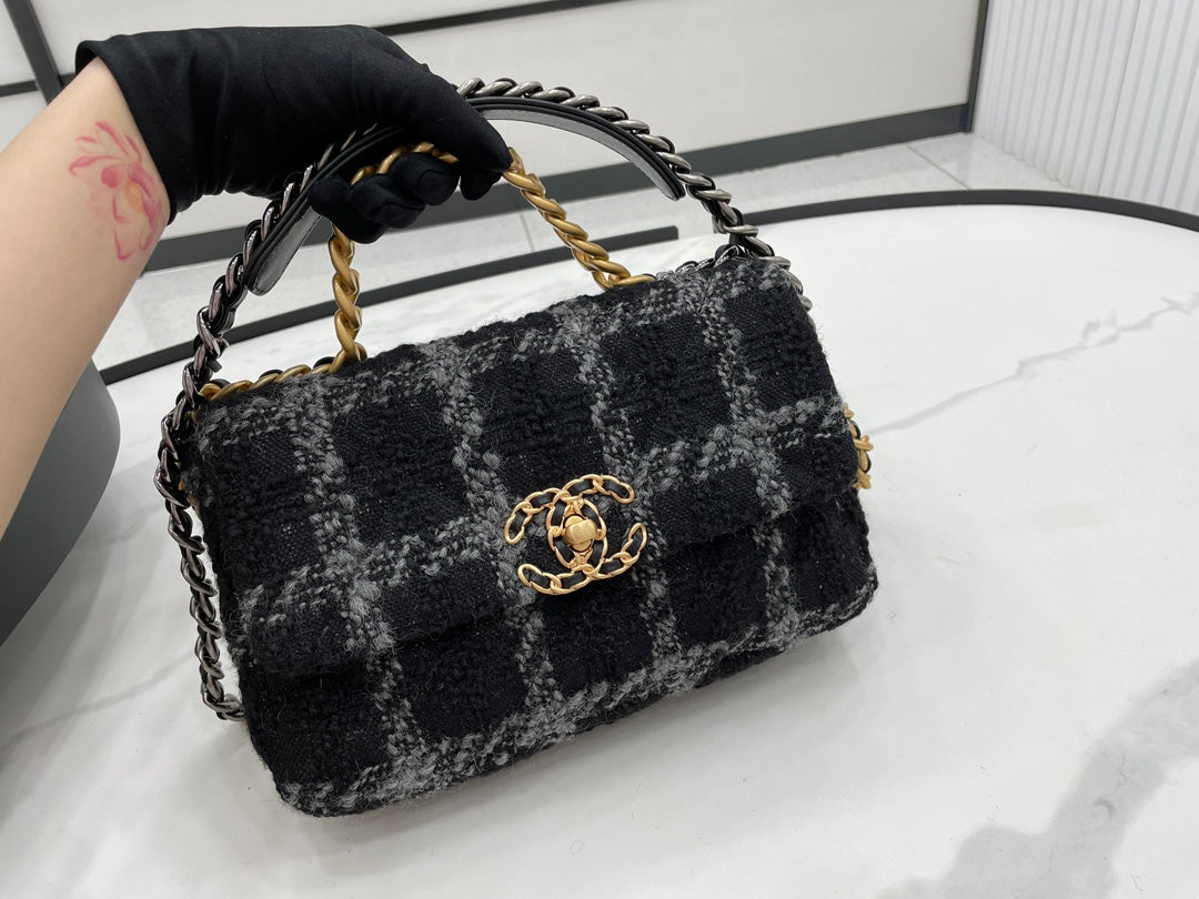 Chanel - Luxury Bag - CHL - 487