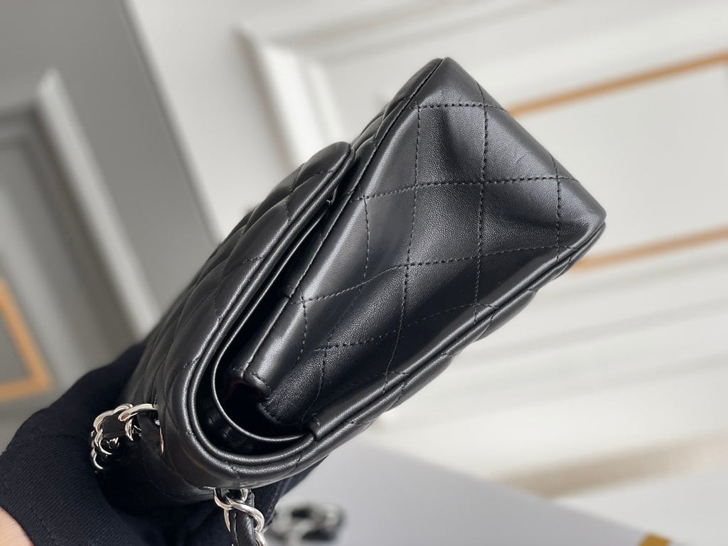 Chanel - Luxury Bag - CHL - 446