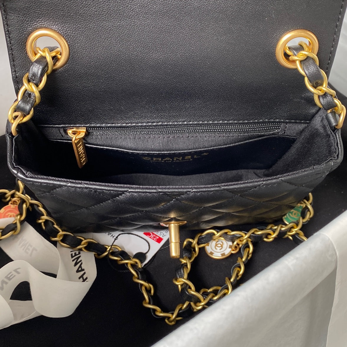 Chanel - Luxury Bag - CHL - 424
