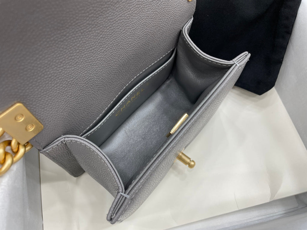 Chanel - Luxury Bag - CHL - 421