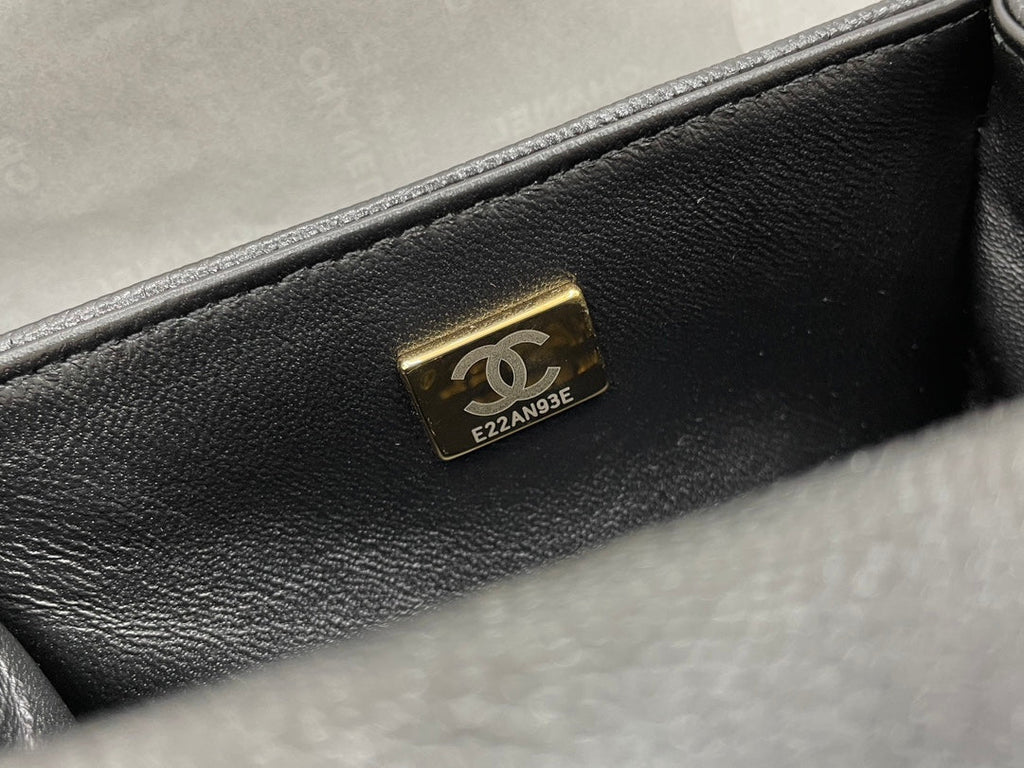 Chanel - Luxury Bag - CHL - 422