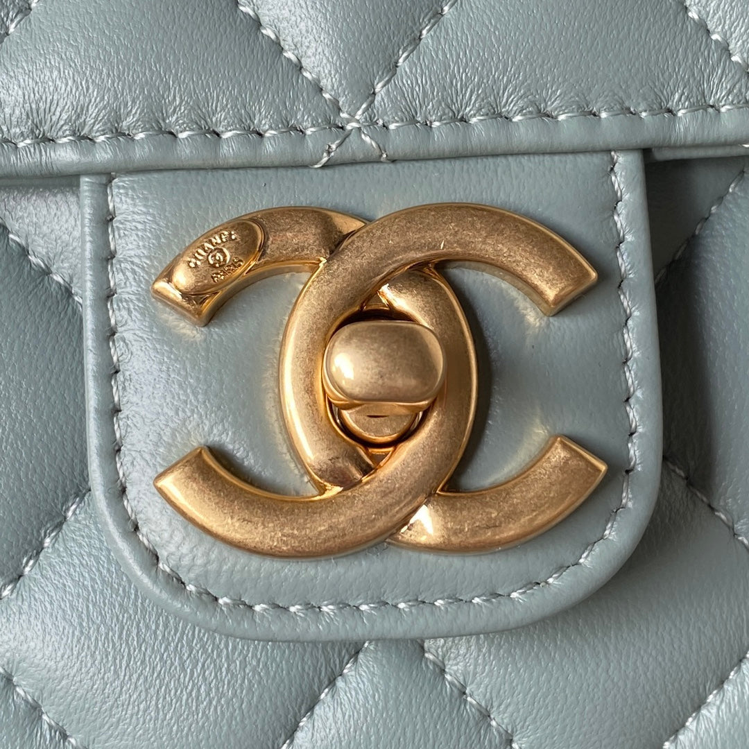 Chanel - Luxury Bag - CHL - 426