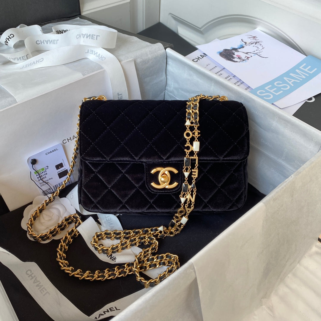 Chanel - Luxury Bag - CHL - 430