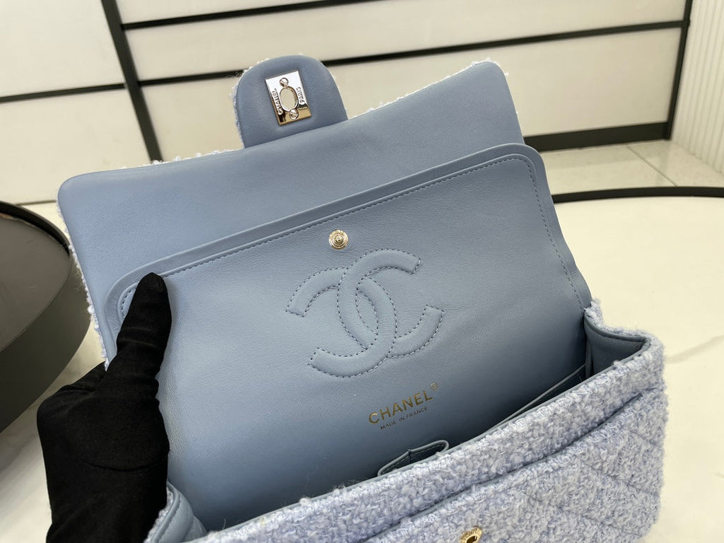 Chanel - Luxury Bag - CHL - 373
