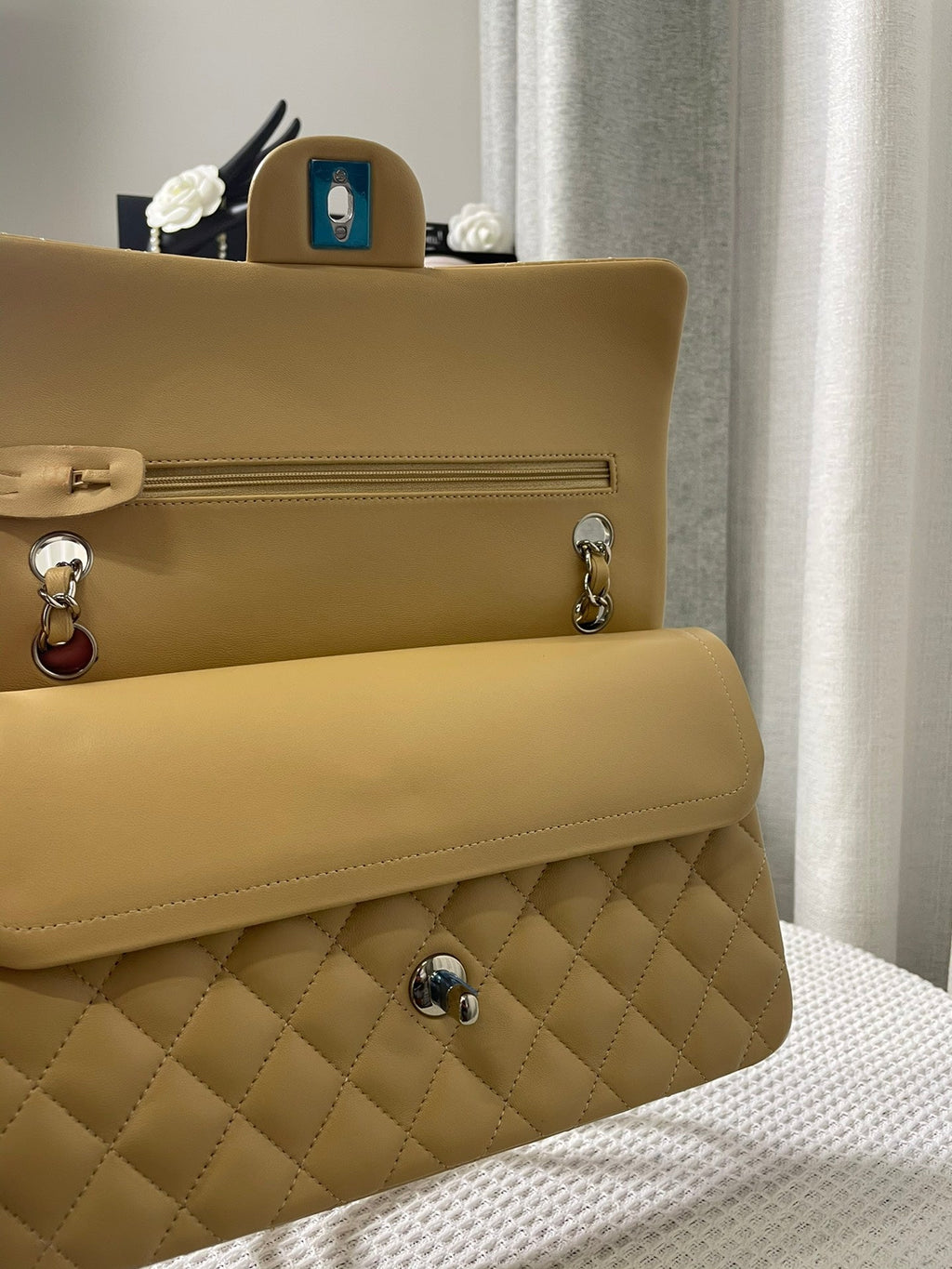 Chanel - Luxury Bag - CHL - 400