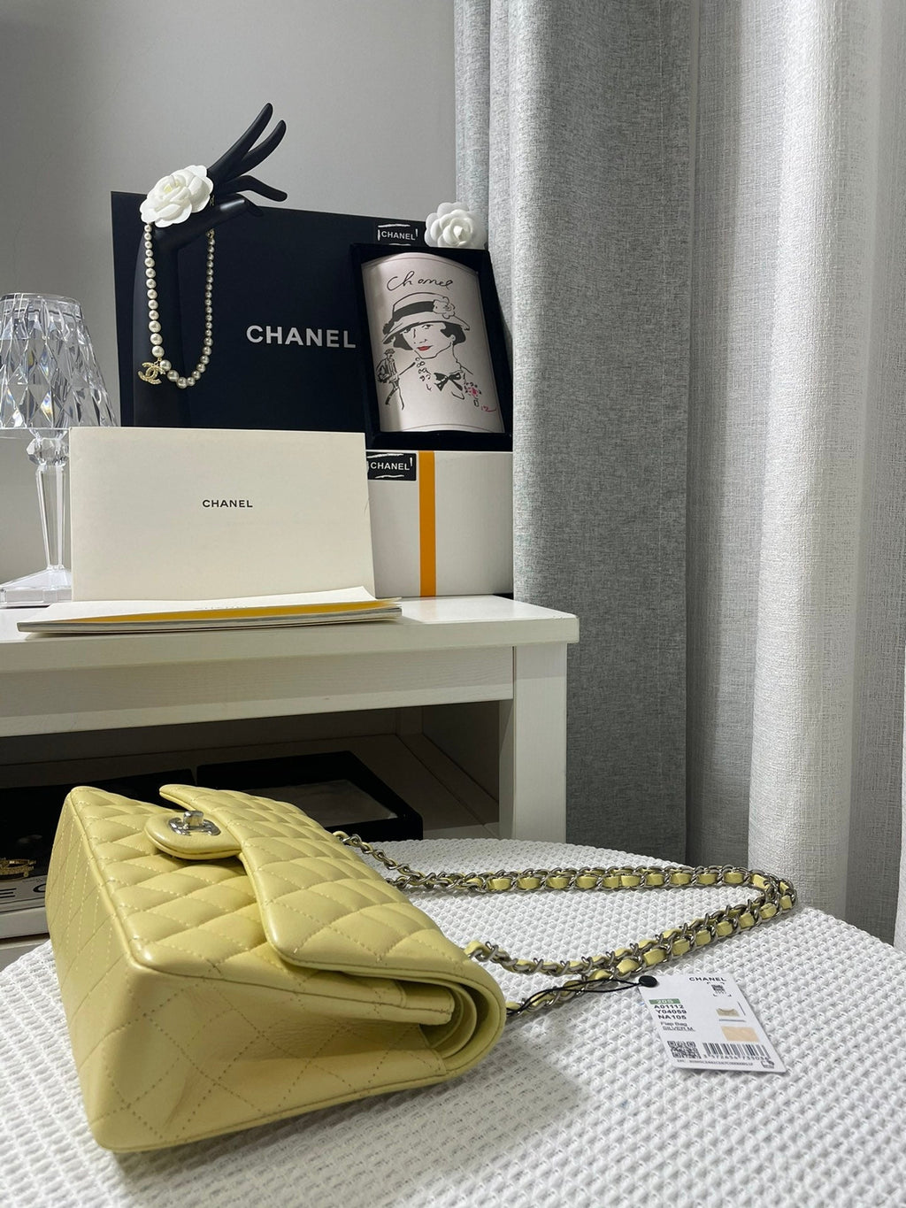 Chanel - Luxury Bag - CHL - 401