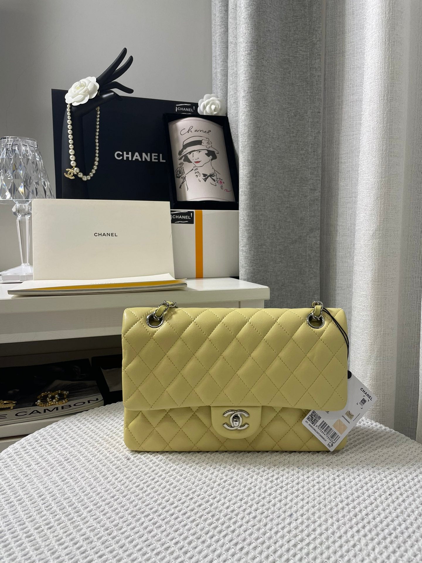 Chanel - Luxury Bag - CHL - 401