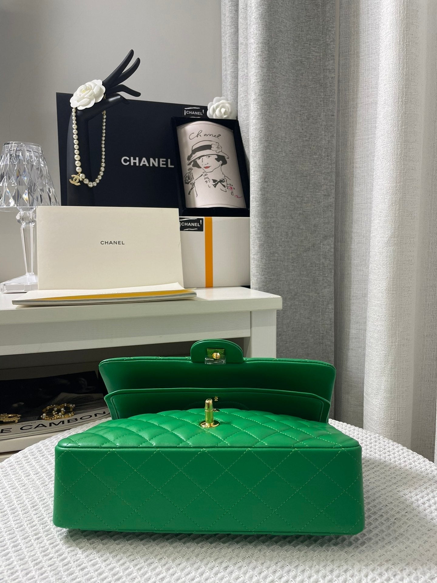 Chanel - Luxury Bag - CHL - 404