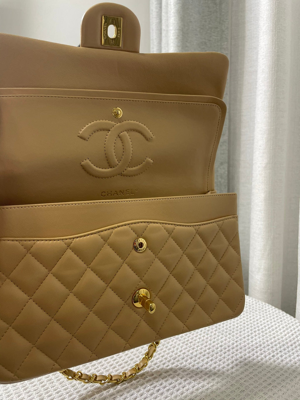 Chanel - Luxury Bag - CHL - 399