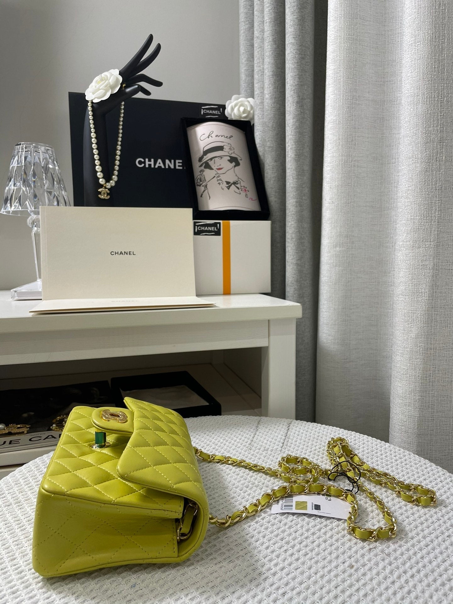 Chanel - Luxury Bag - CHL - 396
