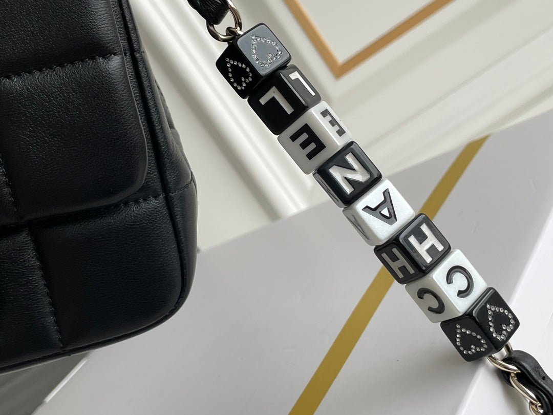 Chanel - Luxury Bag - CHL - 389