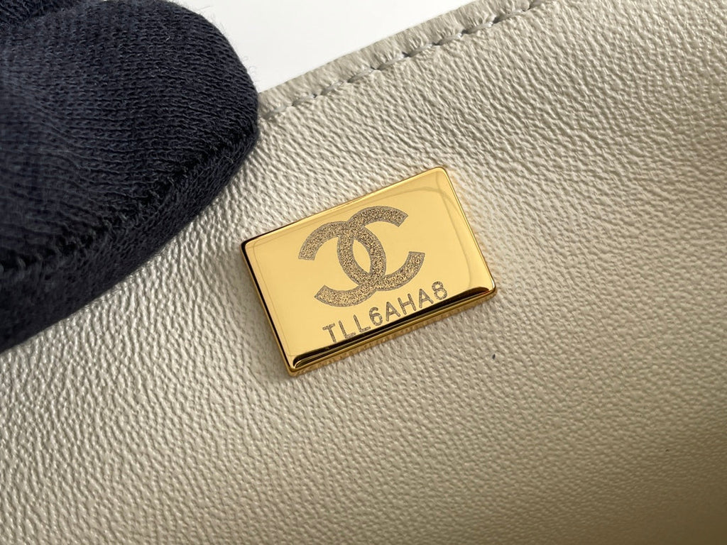 Chanel - Luxury Bag - CHL - 390