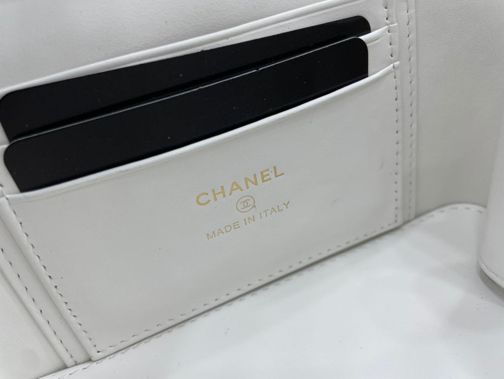 Chanel - Luxury Bag - CHL - 337