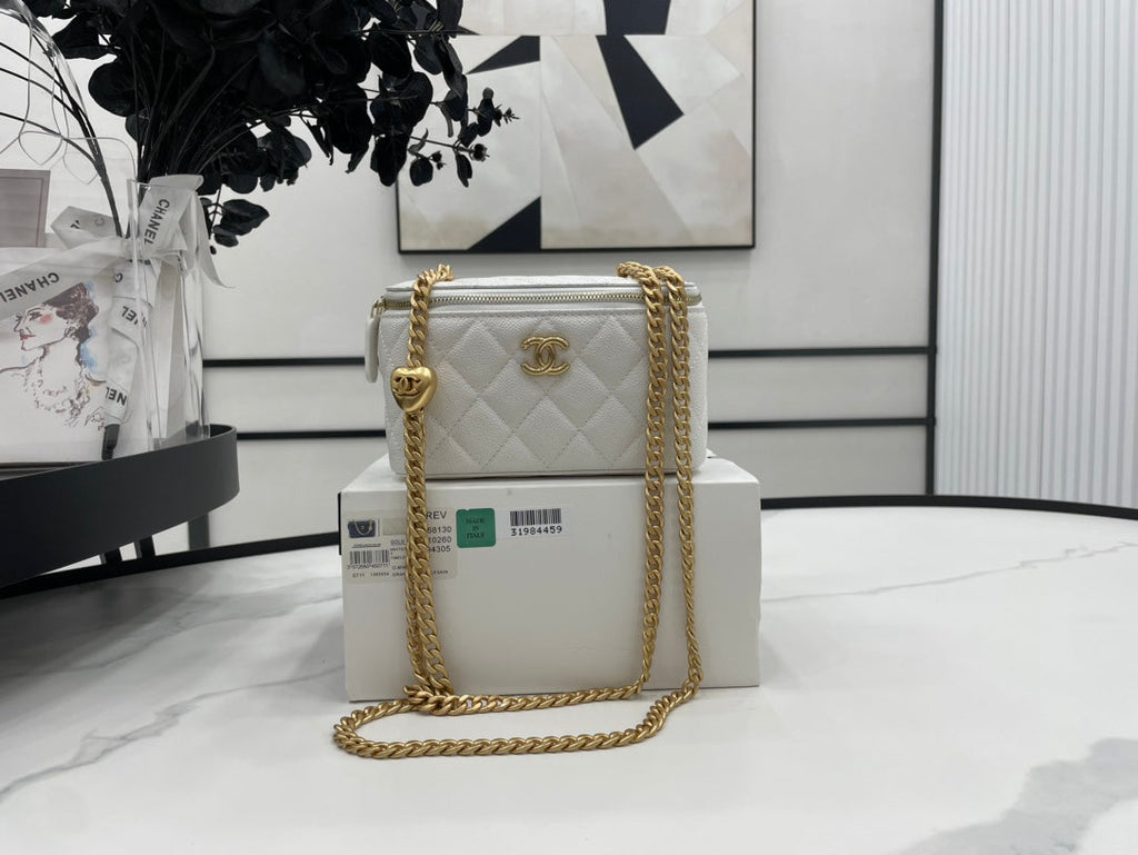 Chanel - Luxury Bag - CHL - 337