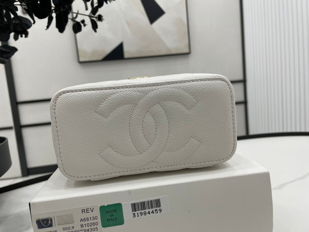 Chanel - Luxury Bag - CHL - 337