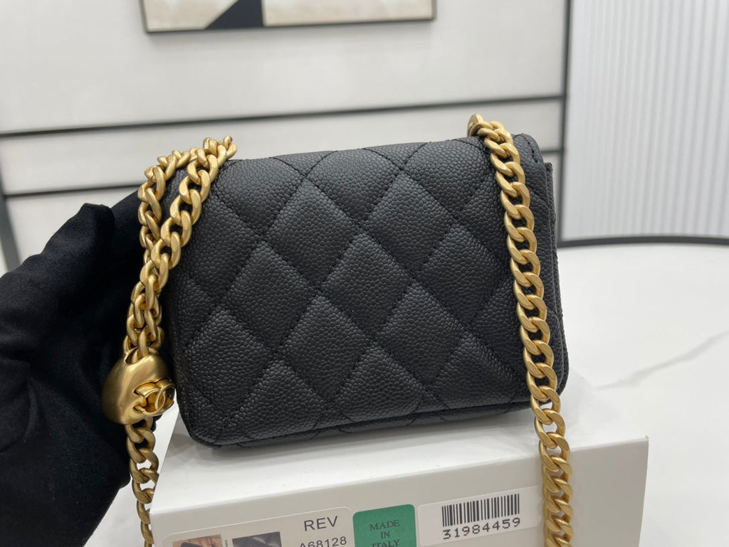 Chanel - Luxury Bag - CHL - 335