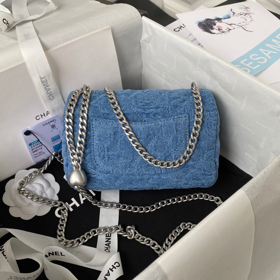 Chanel - Luxury Bag - CHL - 209