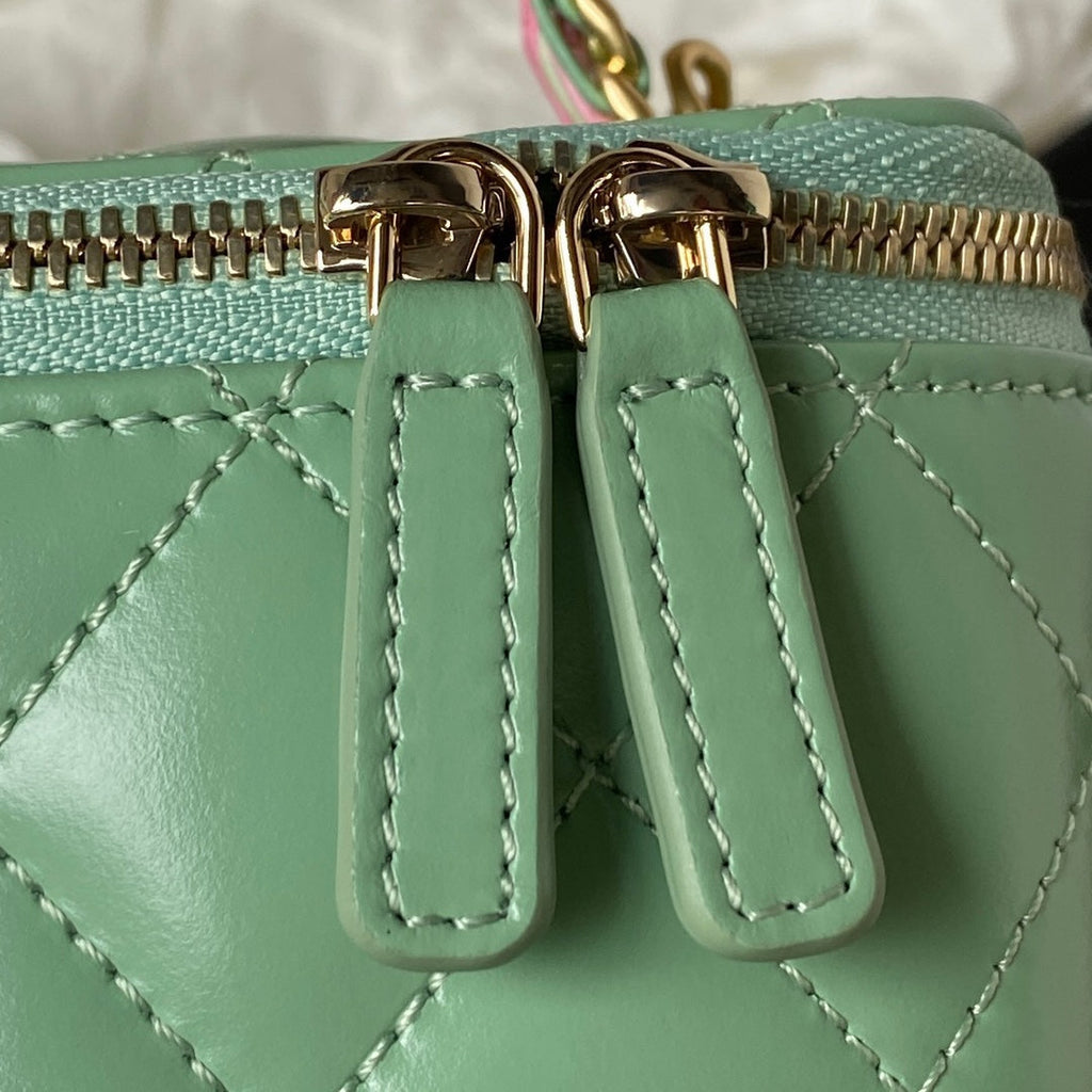 Chanel - Luxury Bag - CHL - 202