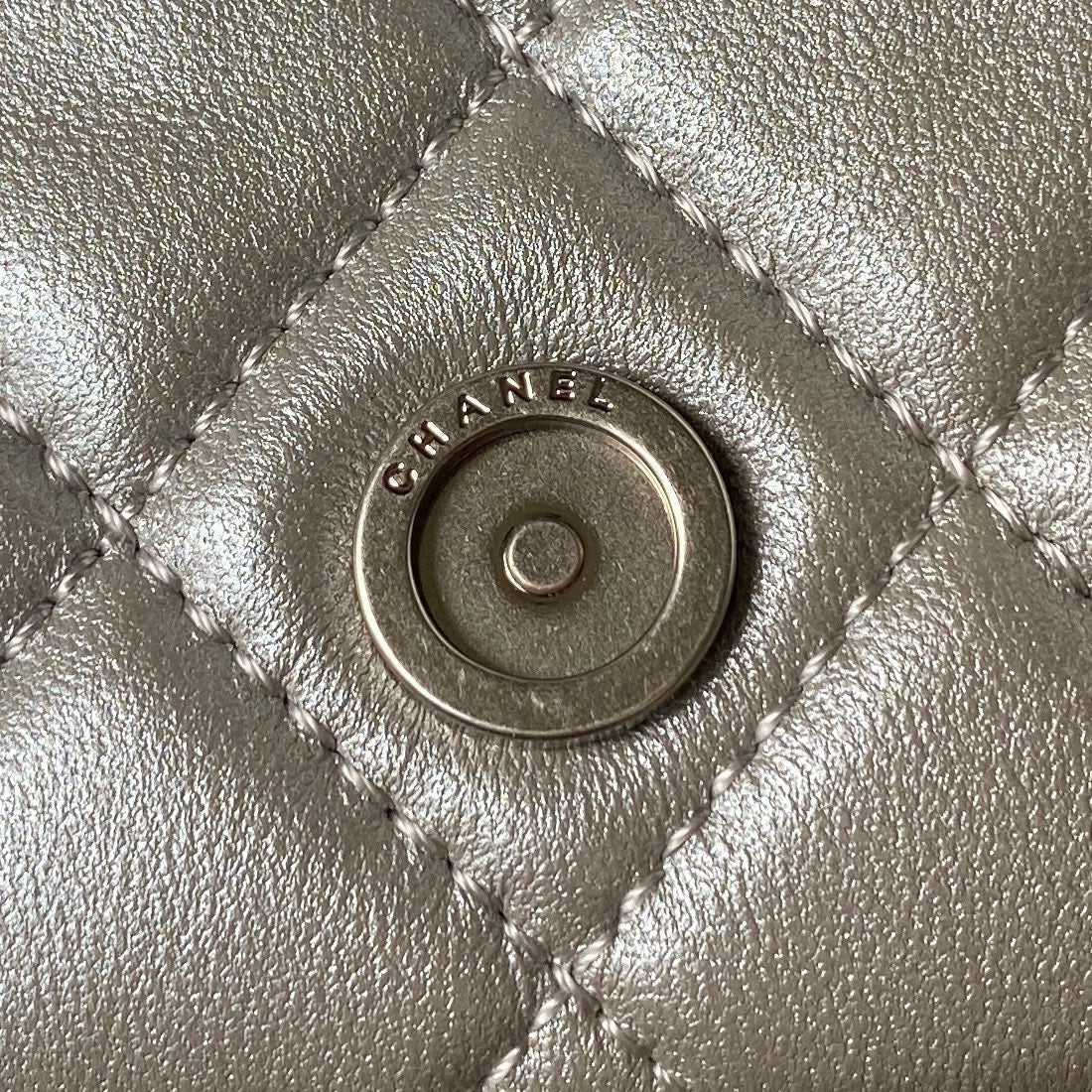Chanel - Luxury Bag - CHL - 287