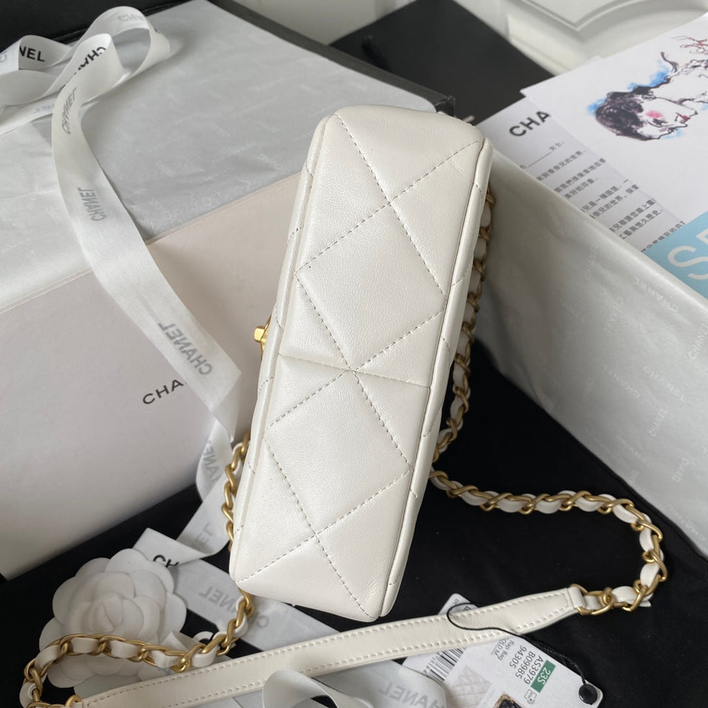 Chanel - Luxury Bag - CHL - 277
