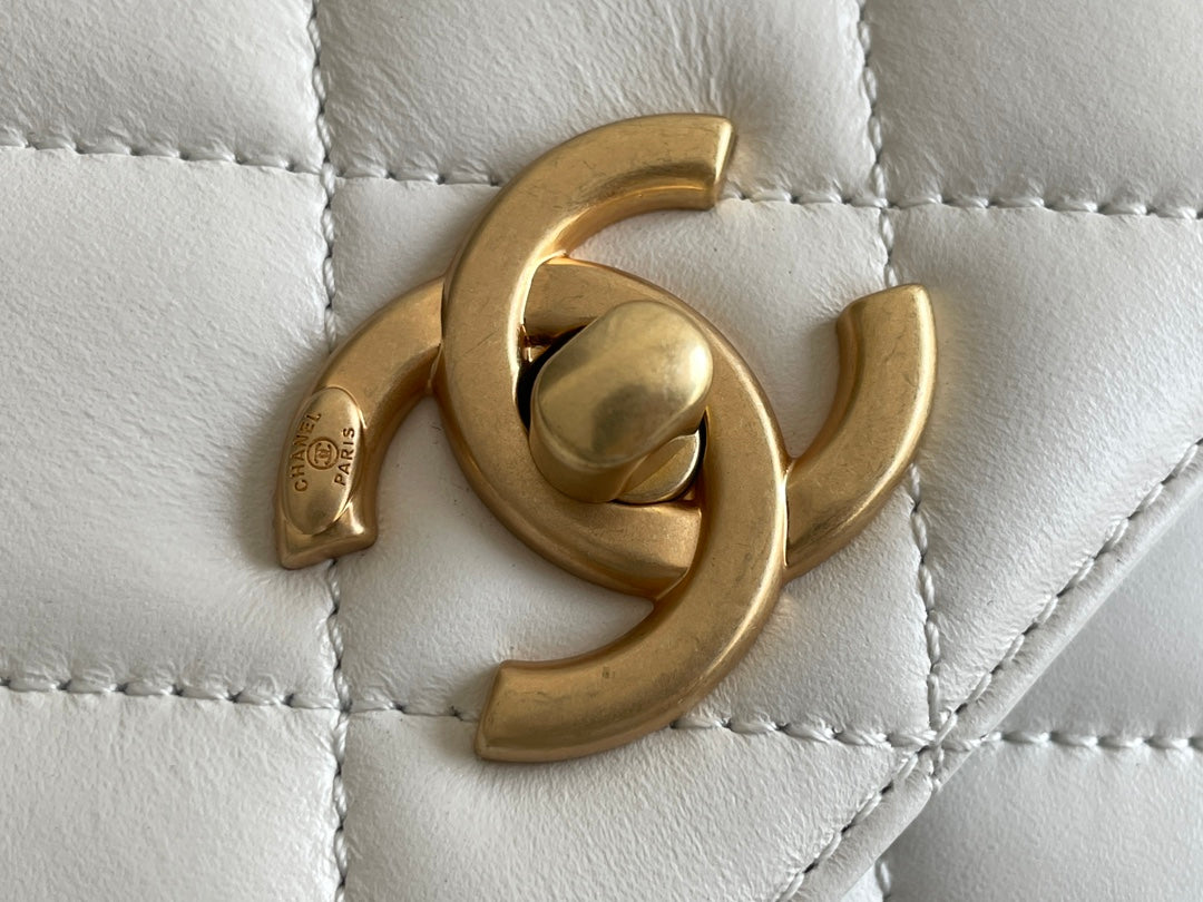 Chanel - Luxury Bag - CHL - 256