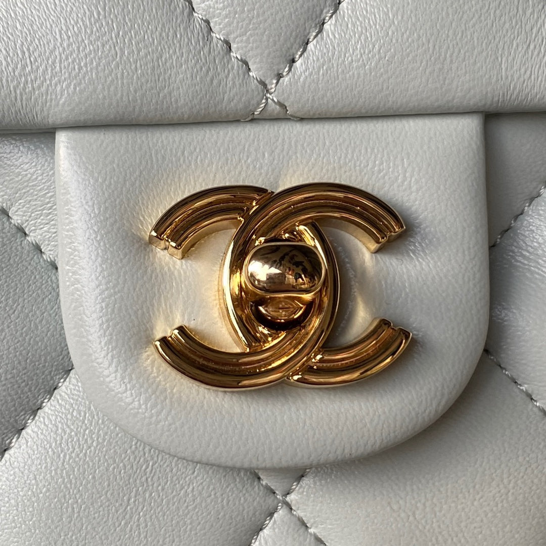 Chanel - Luxury Bag - CHL - 275