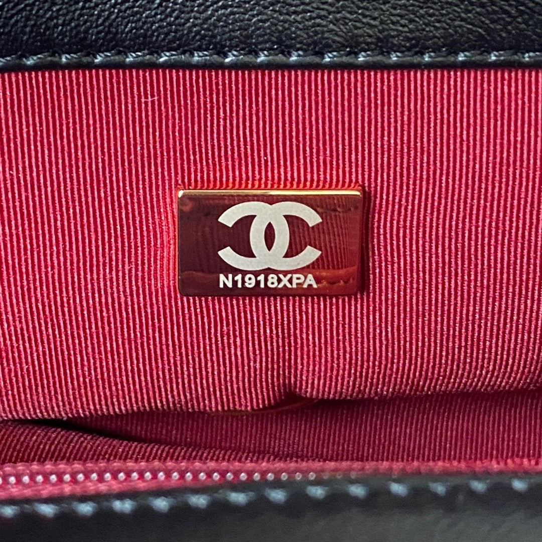 Chanel - Luxury Bag - CHL - 210