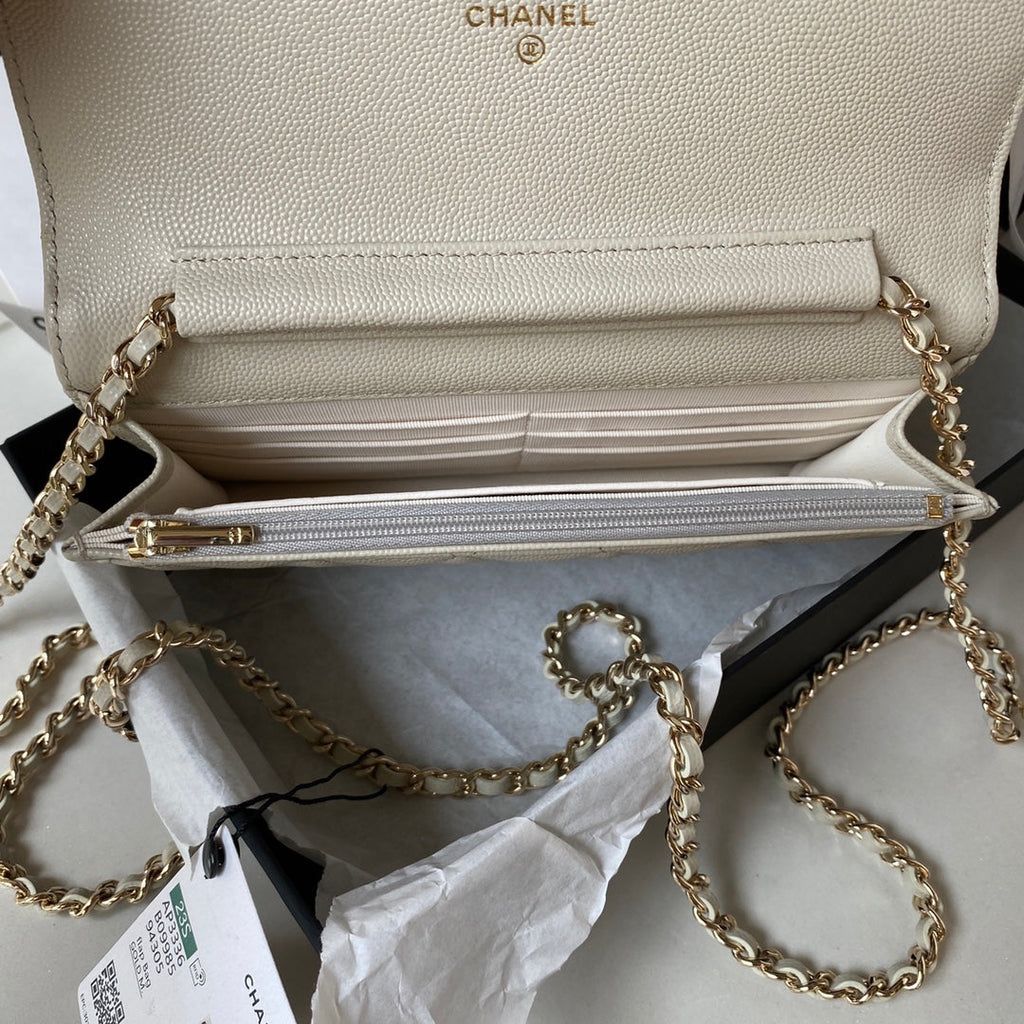 Chanel - Luxury Bag - CHL - 242