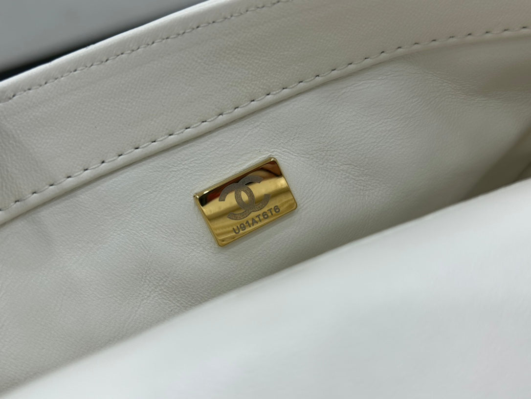 Chanel - Luxury Bag - CHL - 198