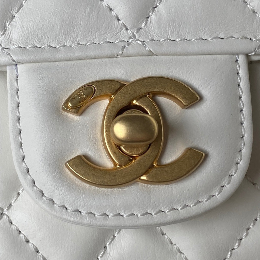Chanel - Luxury Bag - CHL - 235