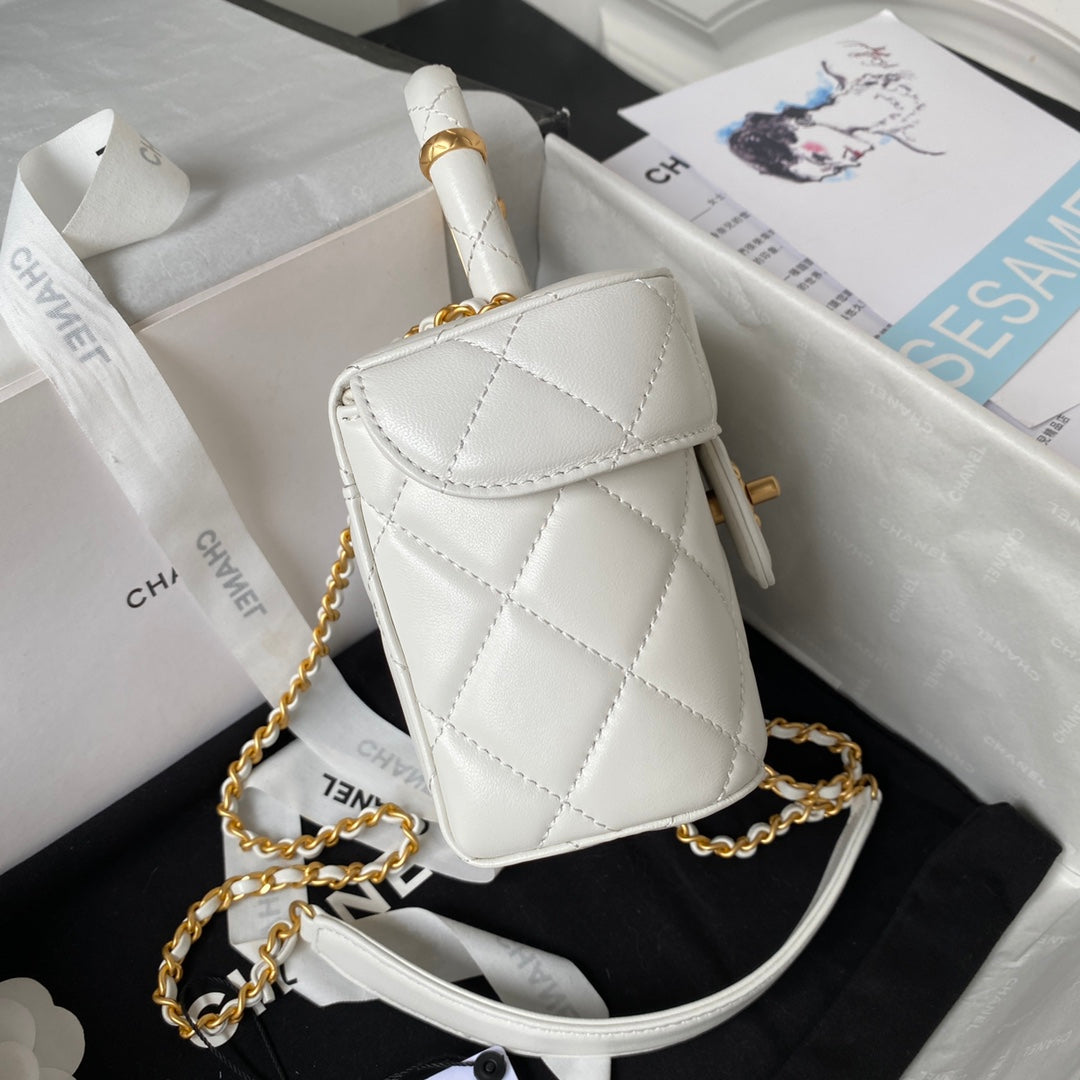 Chanel - Luxury Bag - CHL - 233
