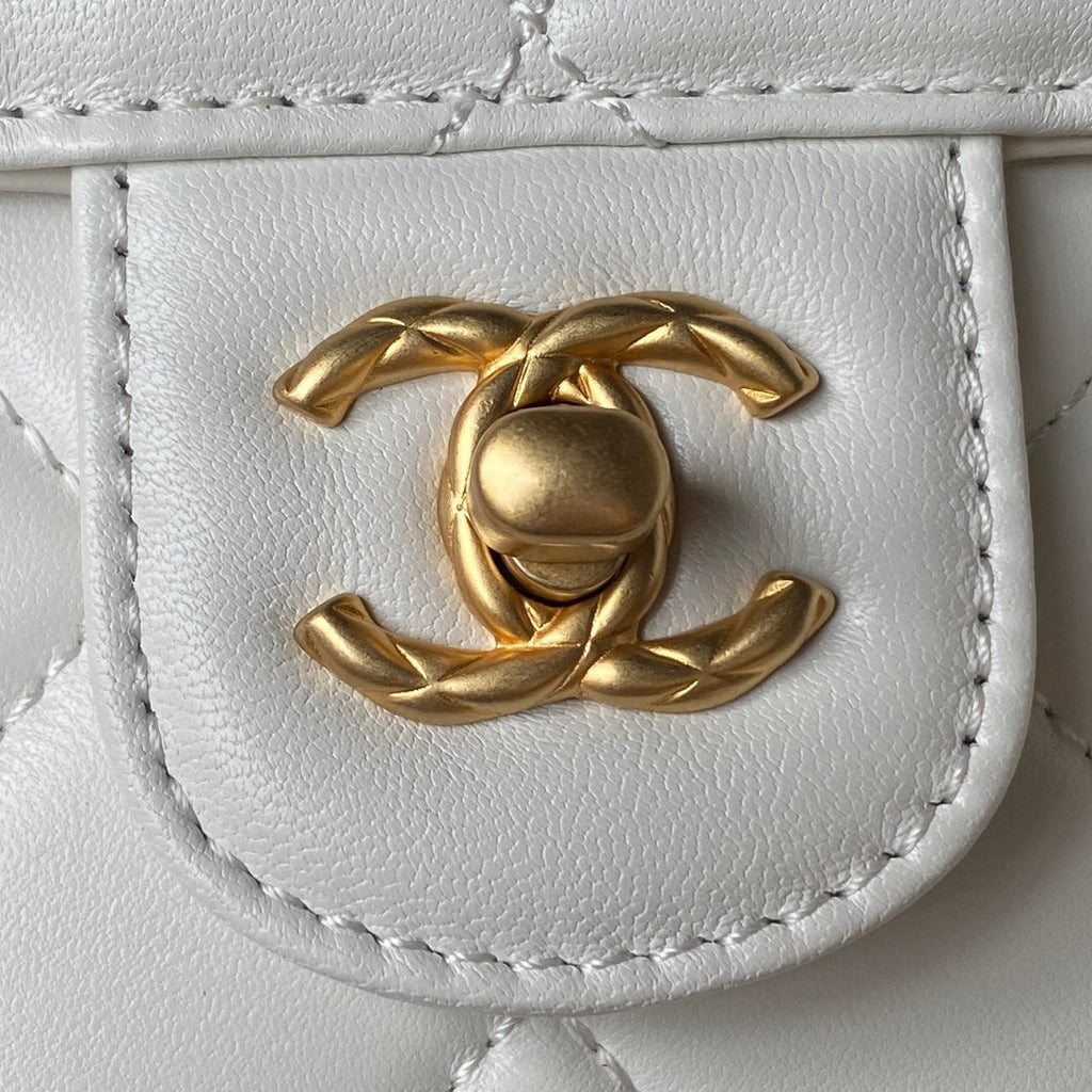 Chanel - Luxury Bag - CHL - 233