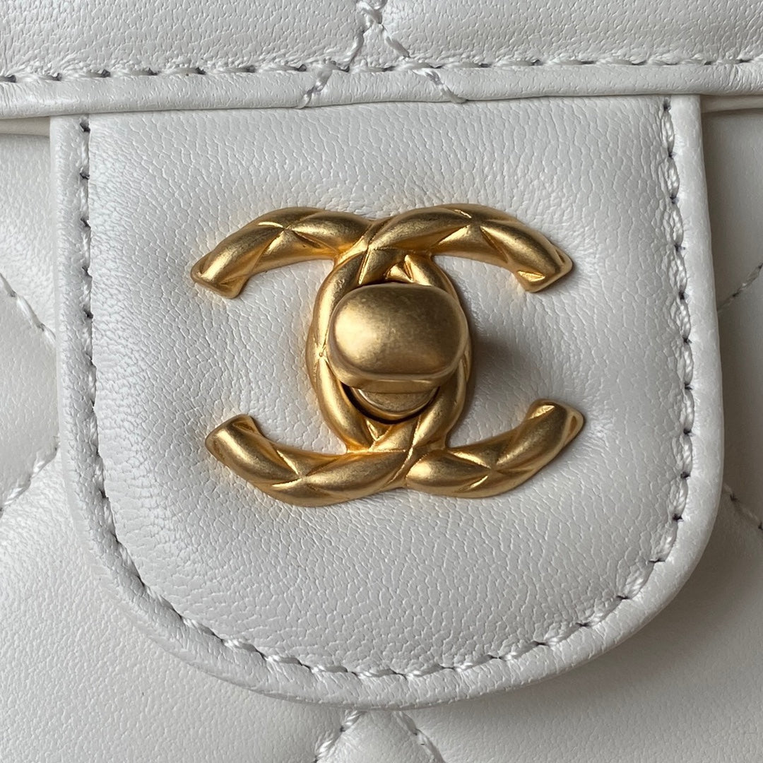 Chanel - Luxury Bag - CHL - 233