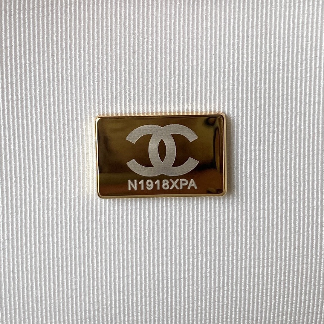 Chanel - Luxury Bag - CHL - 224