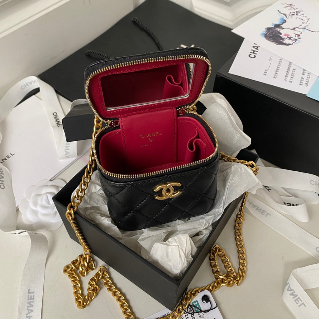 Chanel - Luxury Bag - CHL - 221