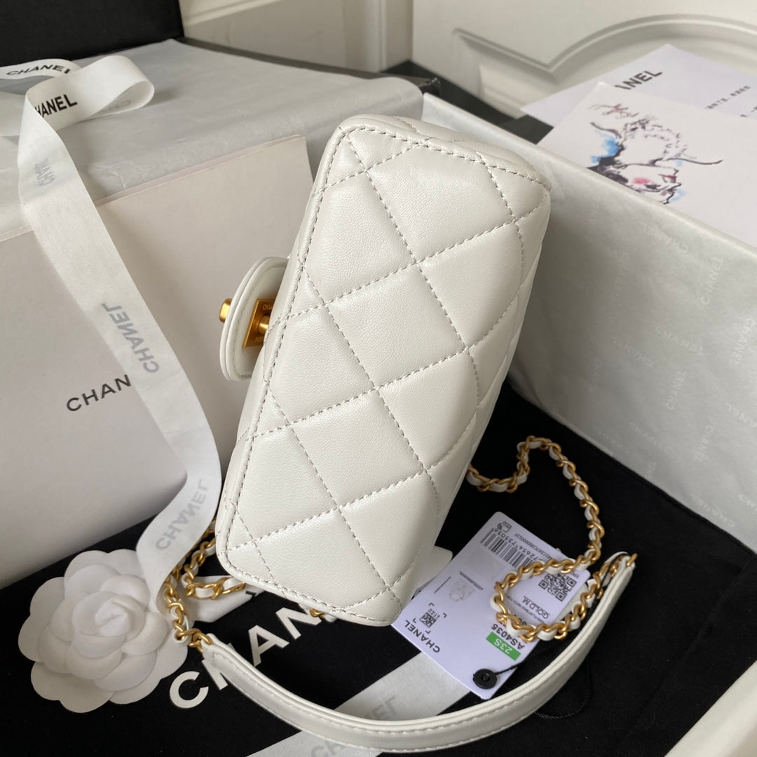 Chanel - Luxury Bag - CHL - 219