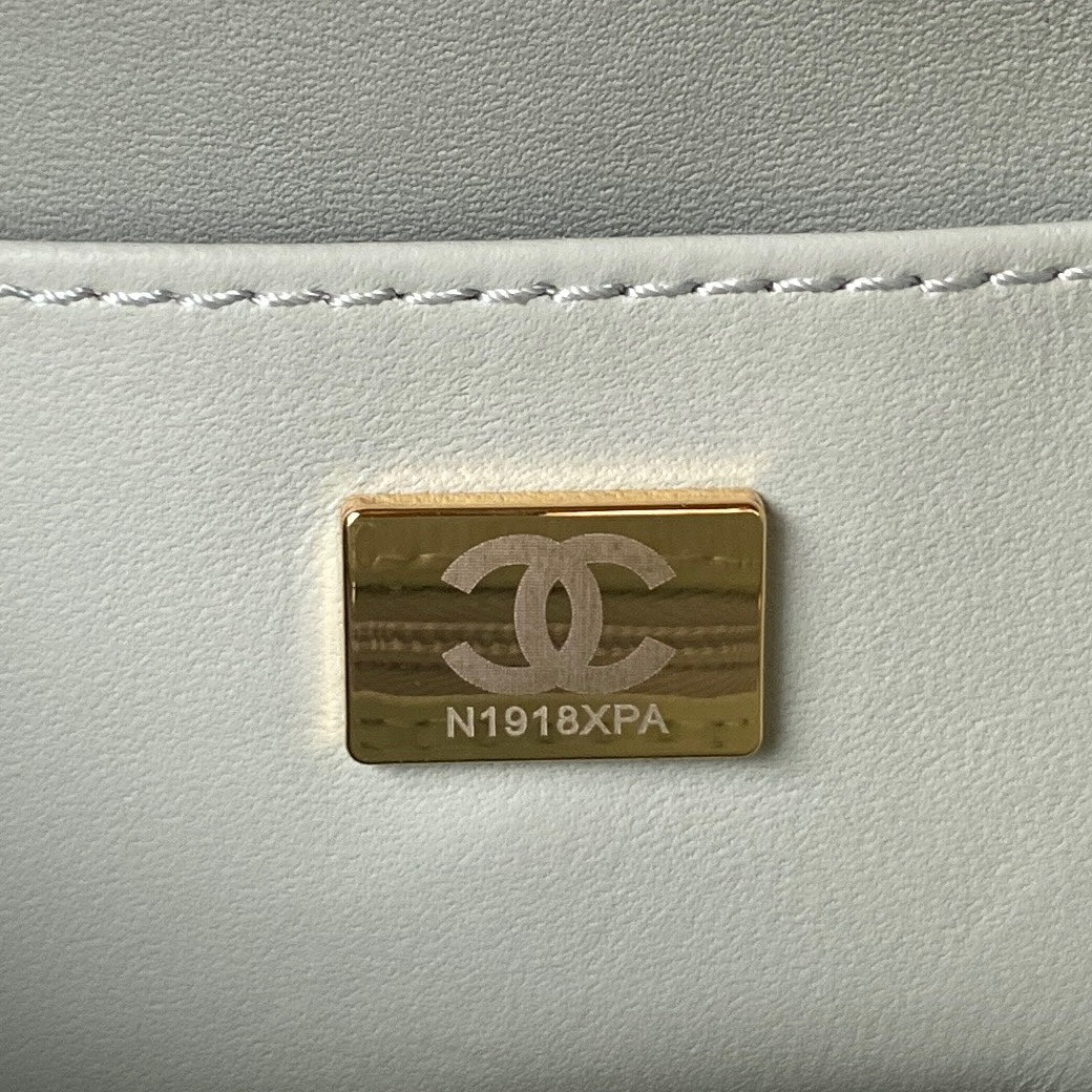 Chanel - Luxury Bag - CHL - 217