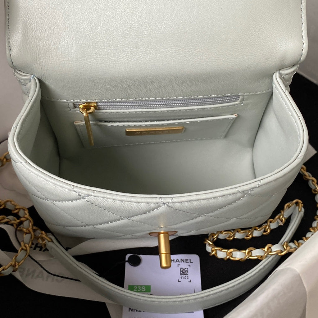Chanel - Luxury Bag - CHL - 217