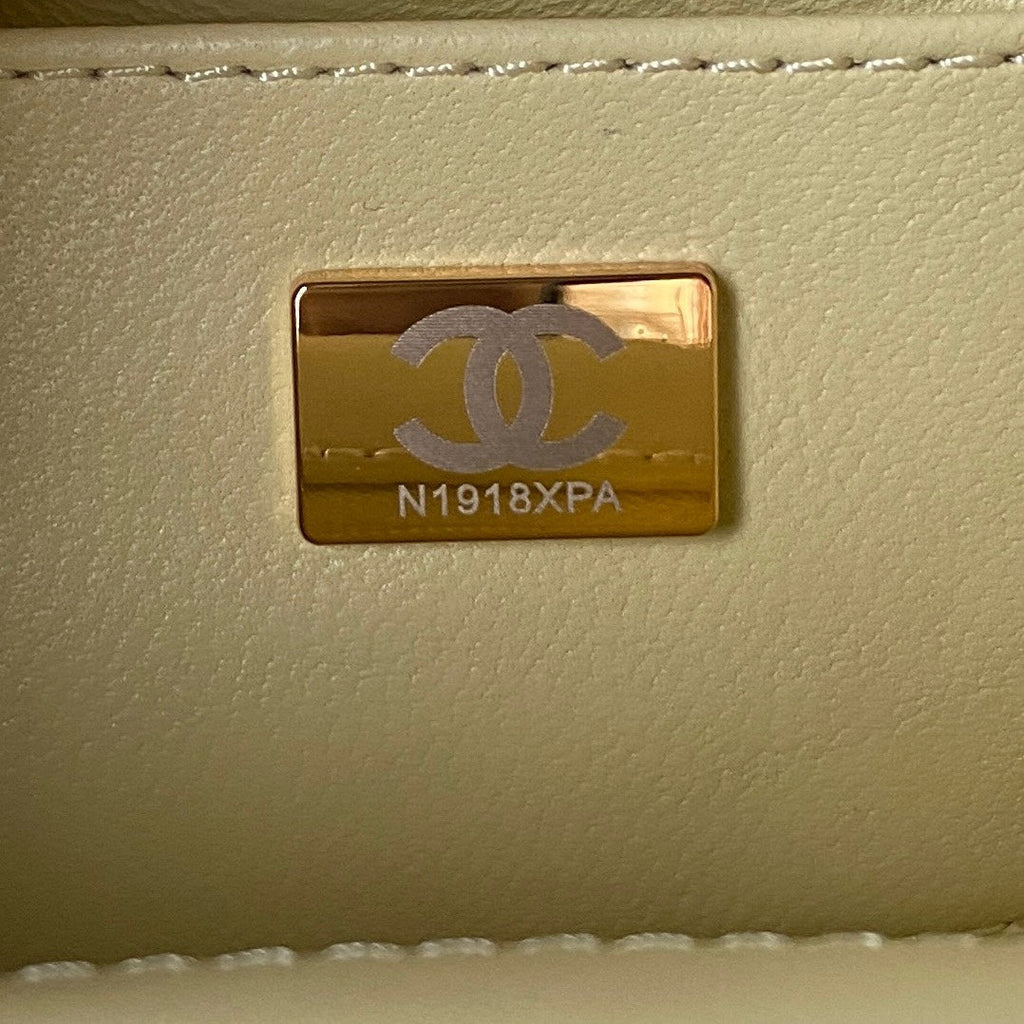 Chanel - Luxury Bag - CHL - 216