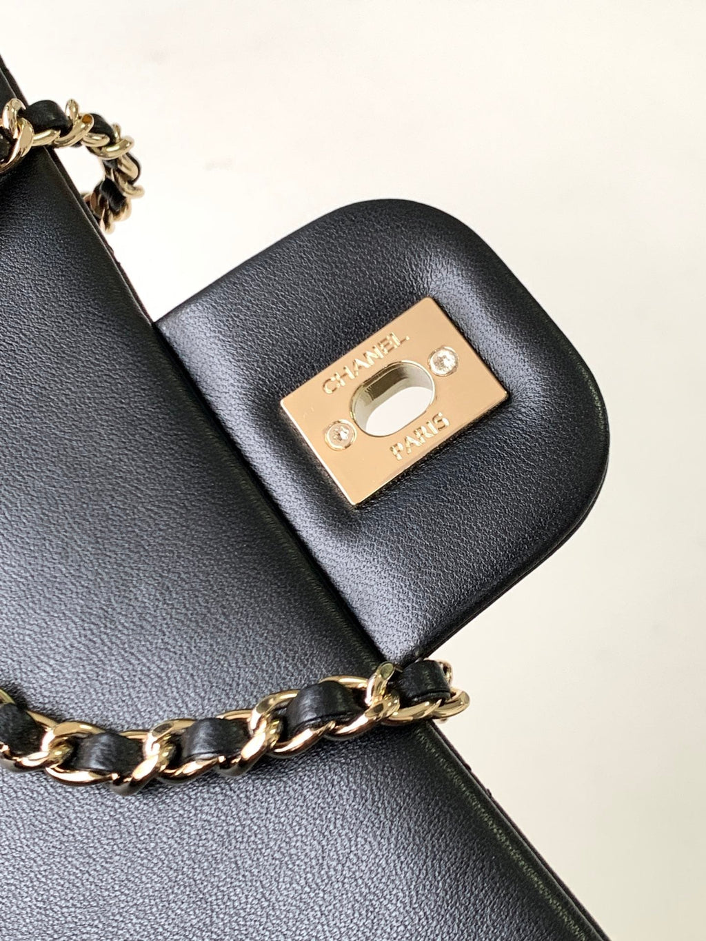 Chanel - Luxury Bag - CHL - 081