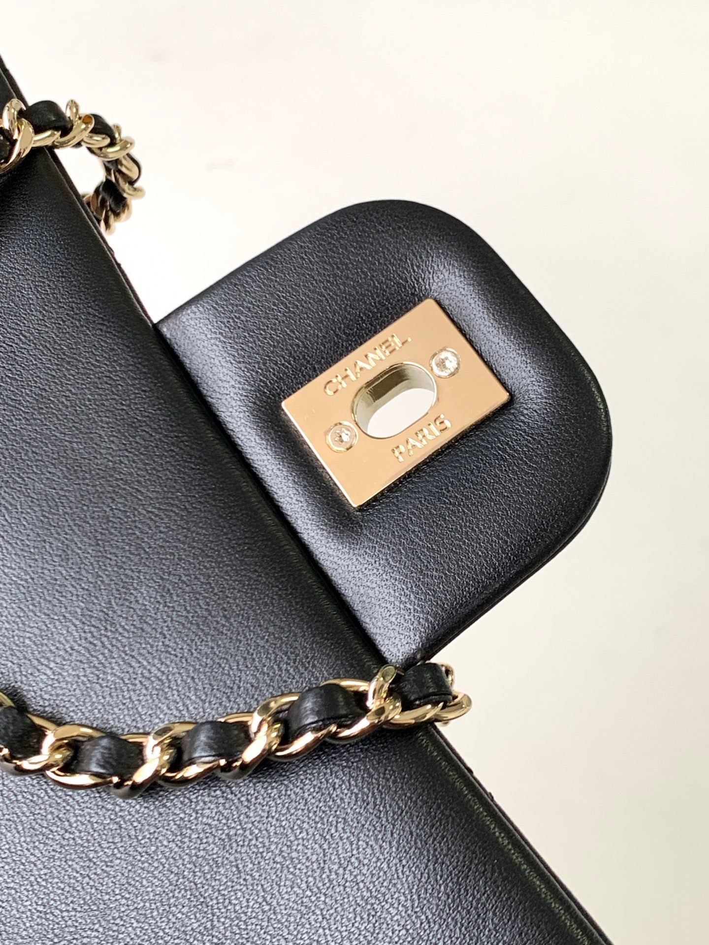 Chanel - Luxury Bag - CHL - 081