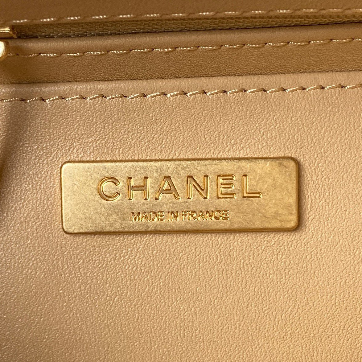 Chanel - Luxury Bag - CHL - 213