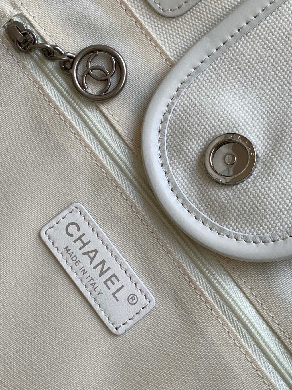 Chanel - Luxury Bag - CHL - 169
