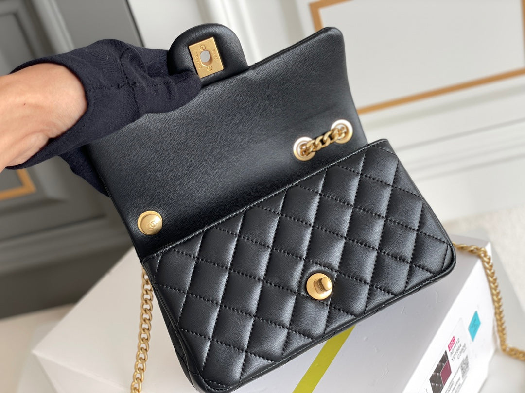 Chanel - Luxury Bag - CHL - 070