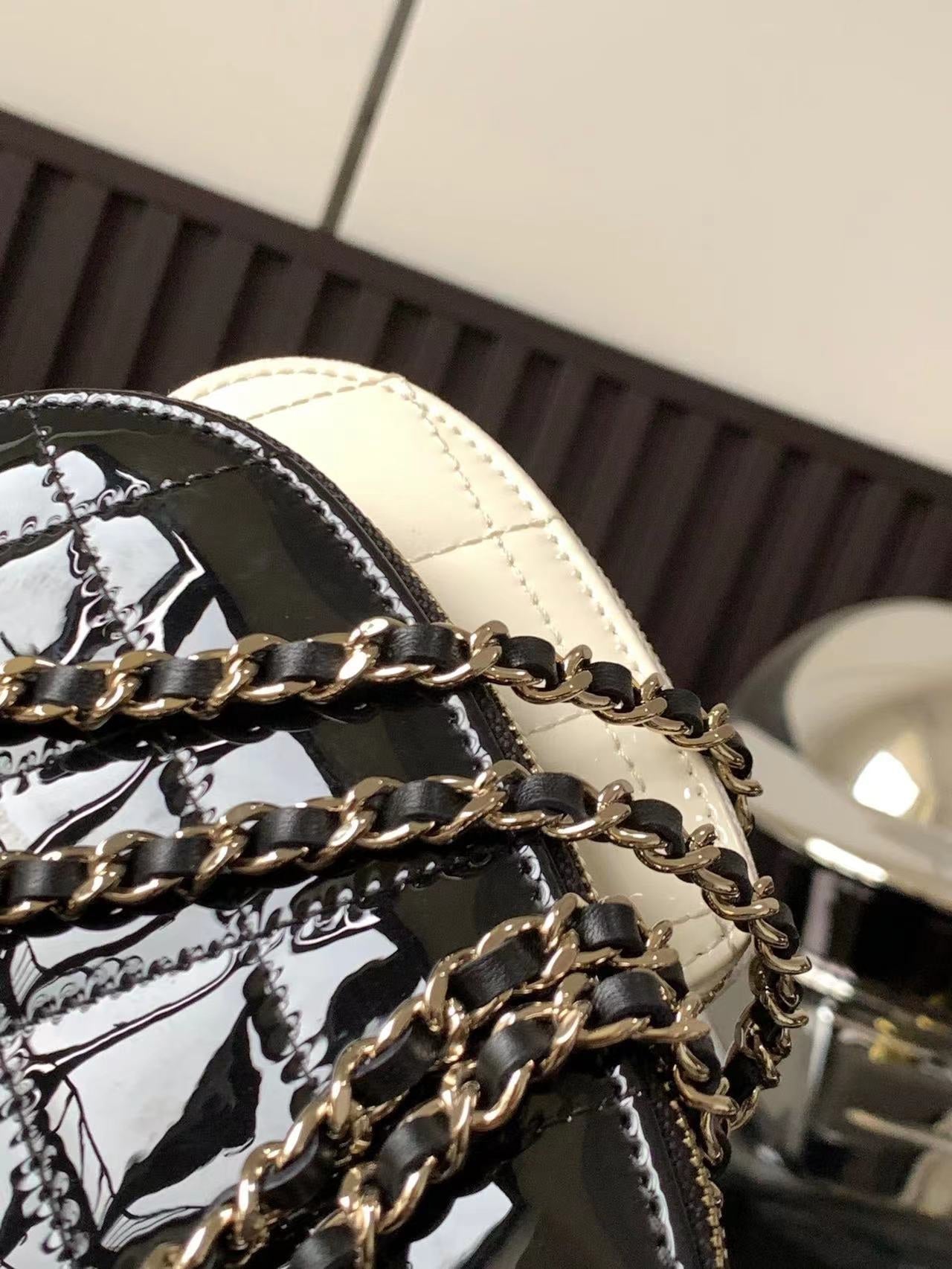 Chanel - Luxury Bag - CHL - 127