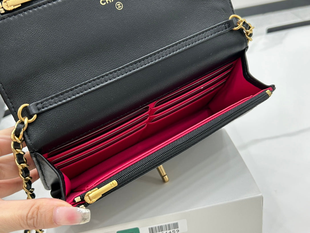 Chanel - Luxury Bag - CHL - 174