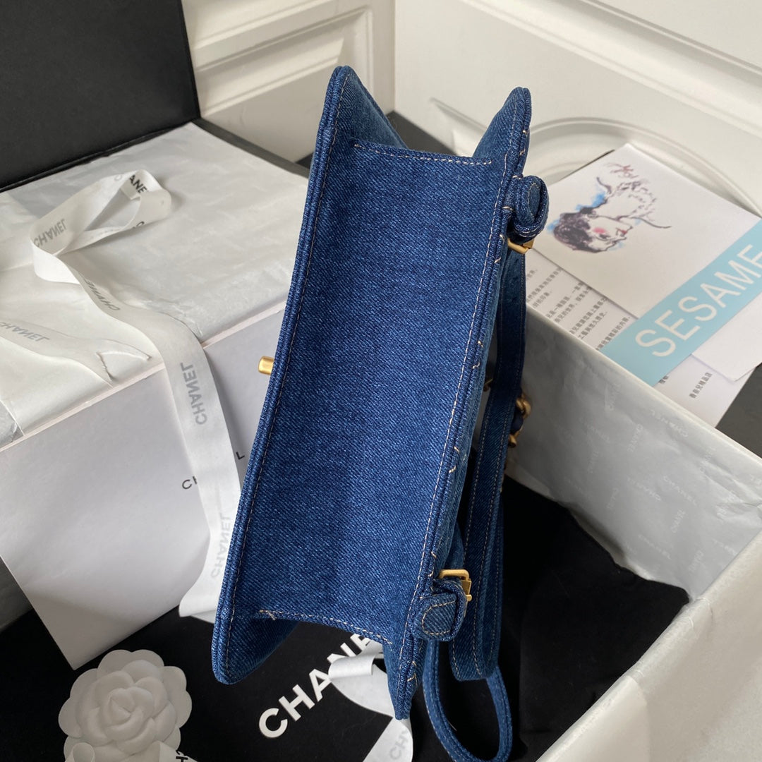 Chanel - Luxury Bag - CHL - 185