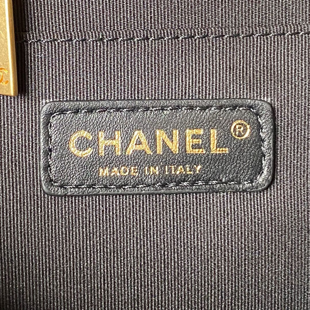 Chanel - Luxury Bag - CHL - 186